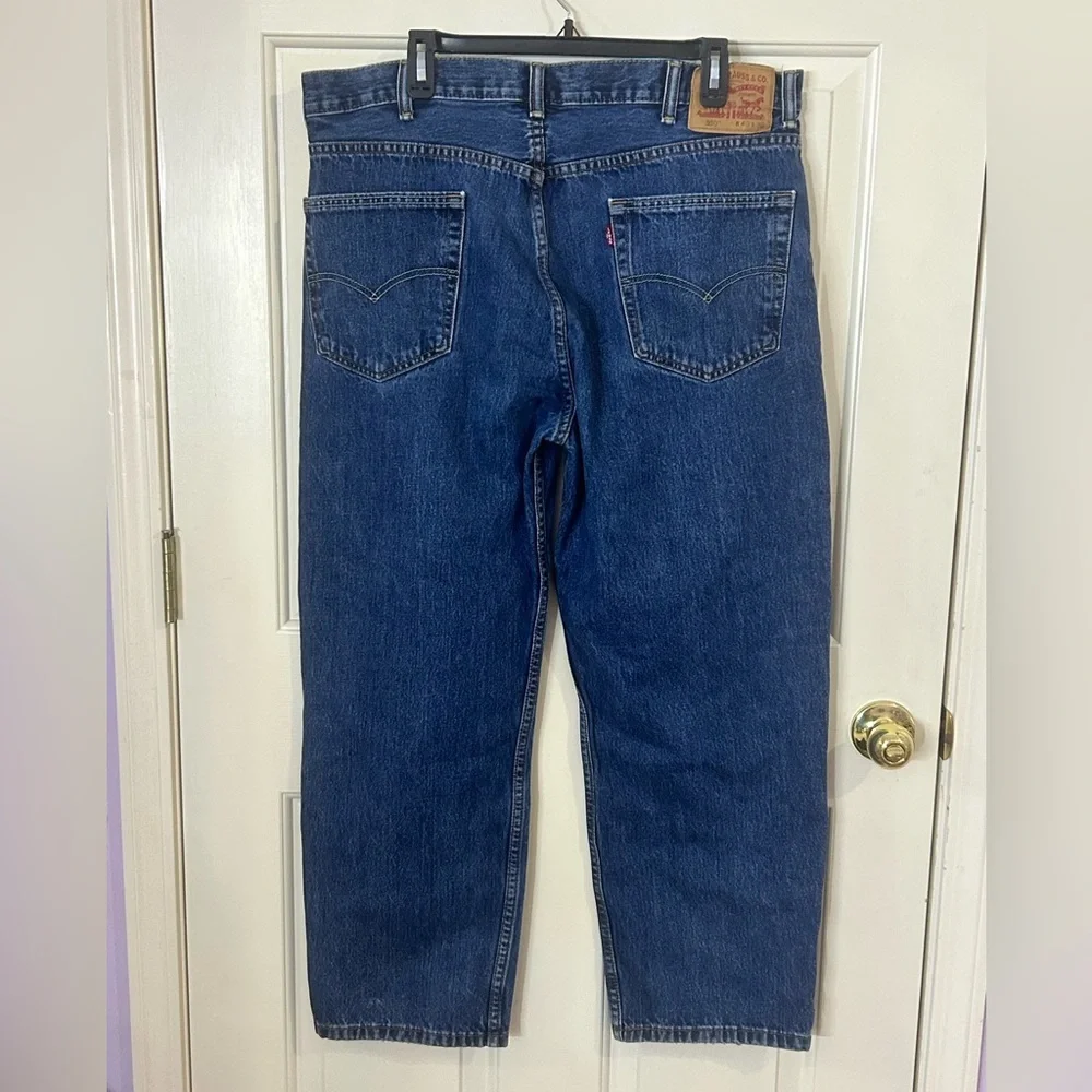 Levi’s 550 Men’s 49x30 (38x29) Relaxed Fit Dark Wash Jeans